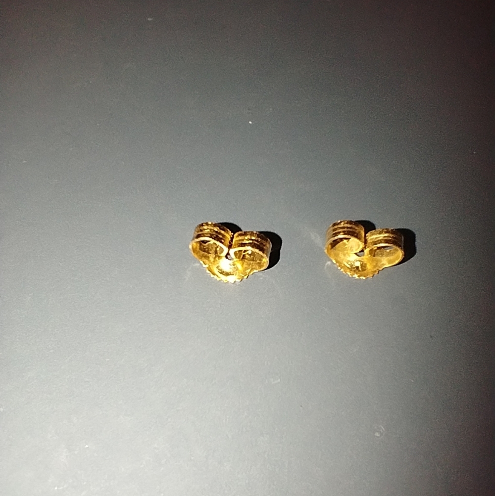 Chic Gold Knot 14kt Solid Earrings - image 2